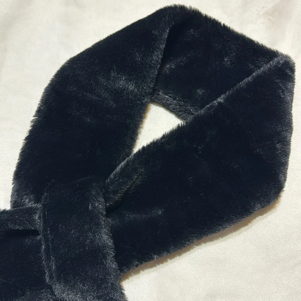 Faux fur stole